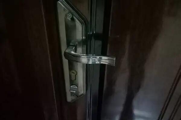 防盗门打不开怎么处理?防盗门把手断了怎么办?